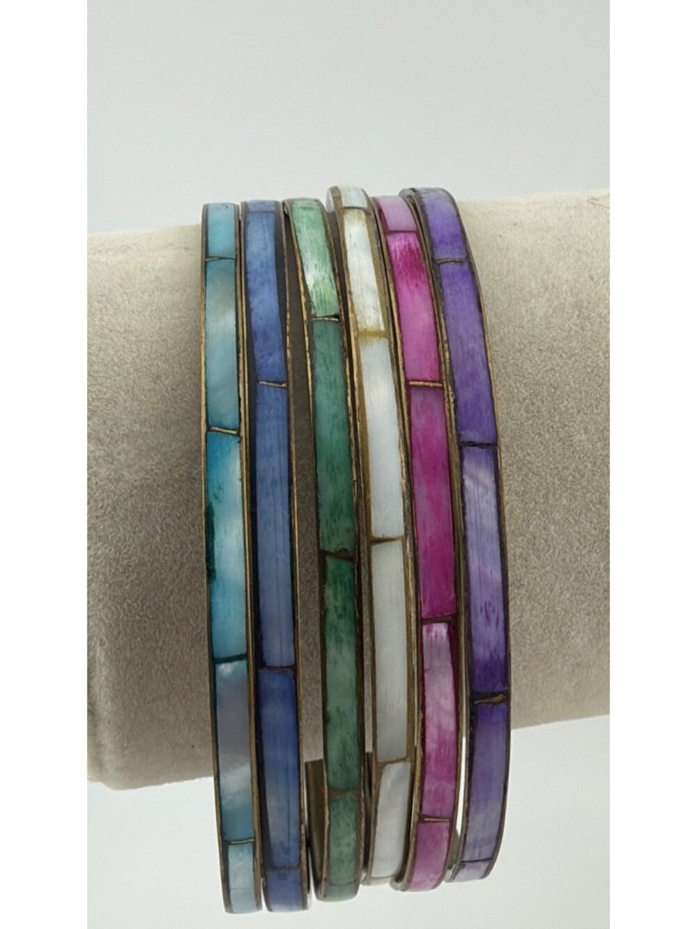 Vintage Mother Of Pearl Inlay Brass Bangle Set of 6 Pink Purple Blue Green Aqua - Picture 3 of 11